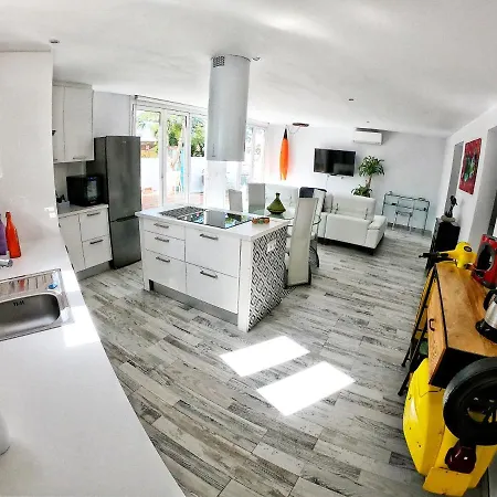 Vakantiehuis Berolo 1 *